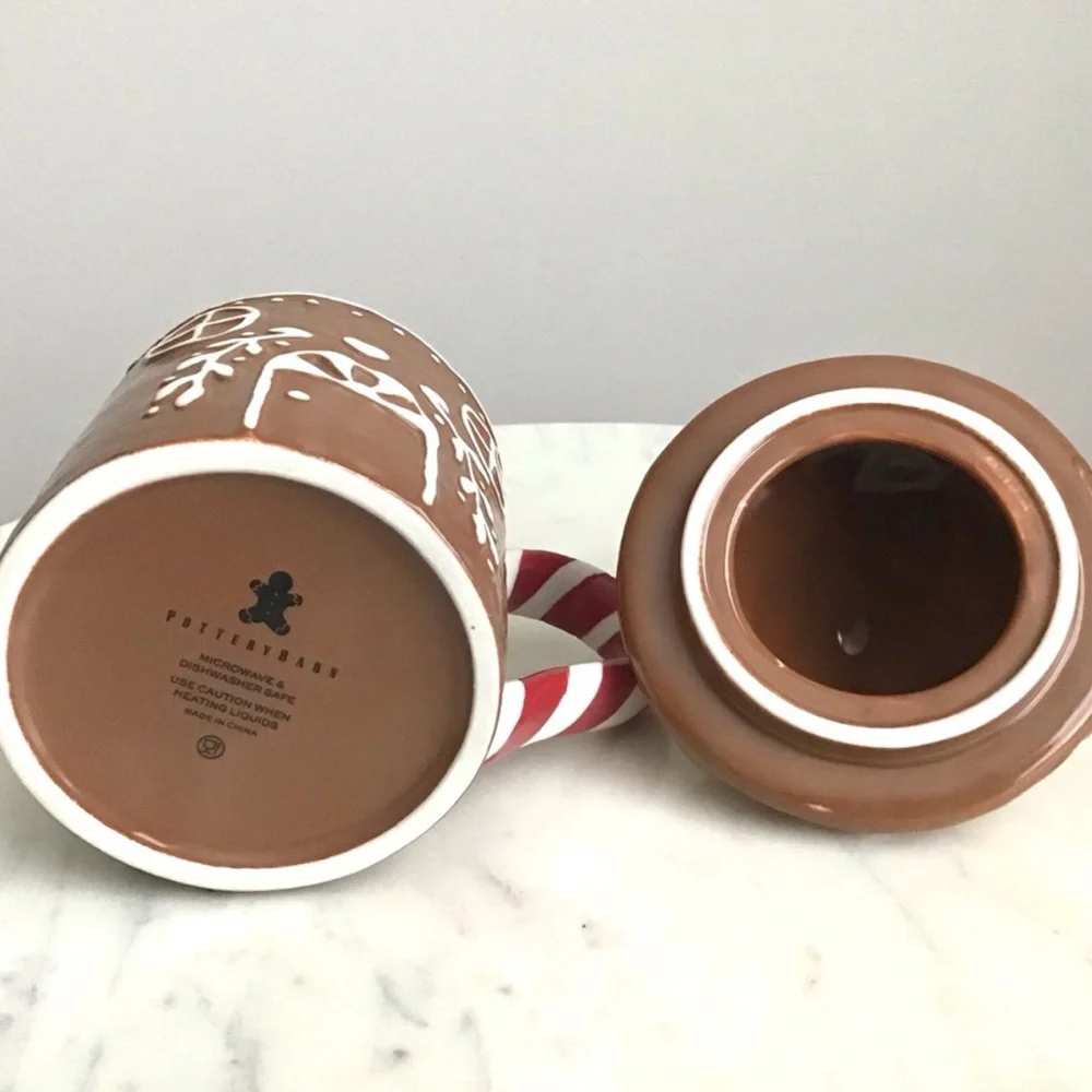 Pottery Barn Gingerbread House Mug Handpainted Stoneware New In Box